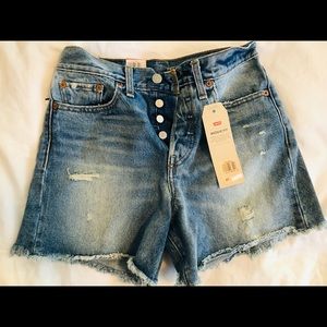 NEW Levi's Jean Shorts size 27